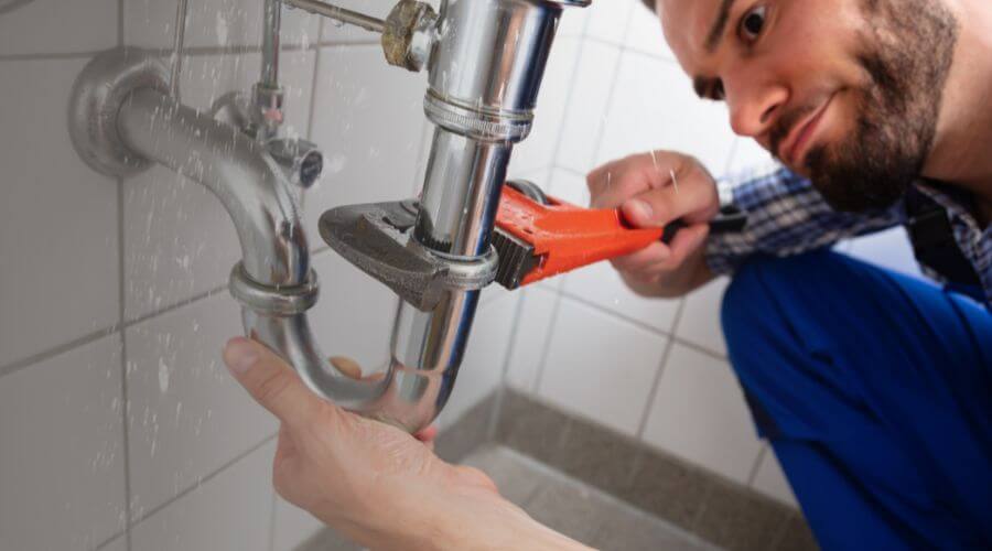 Professional same day plumber services in Oaktown, IN